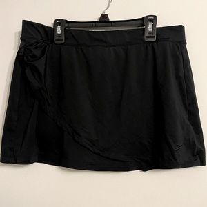 NIKE FIT Dry Tennis Skort